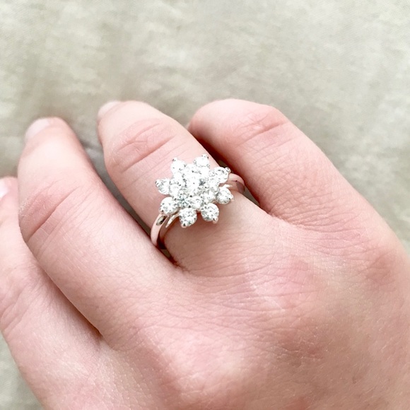 Snowflake ring - Picture 4 of 4